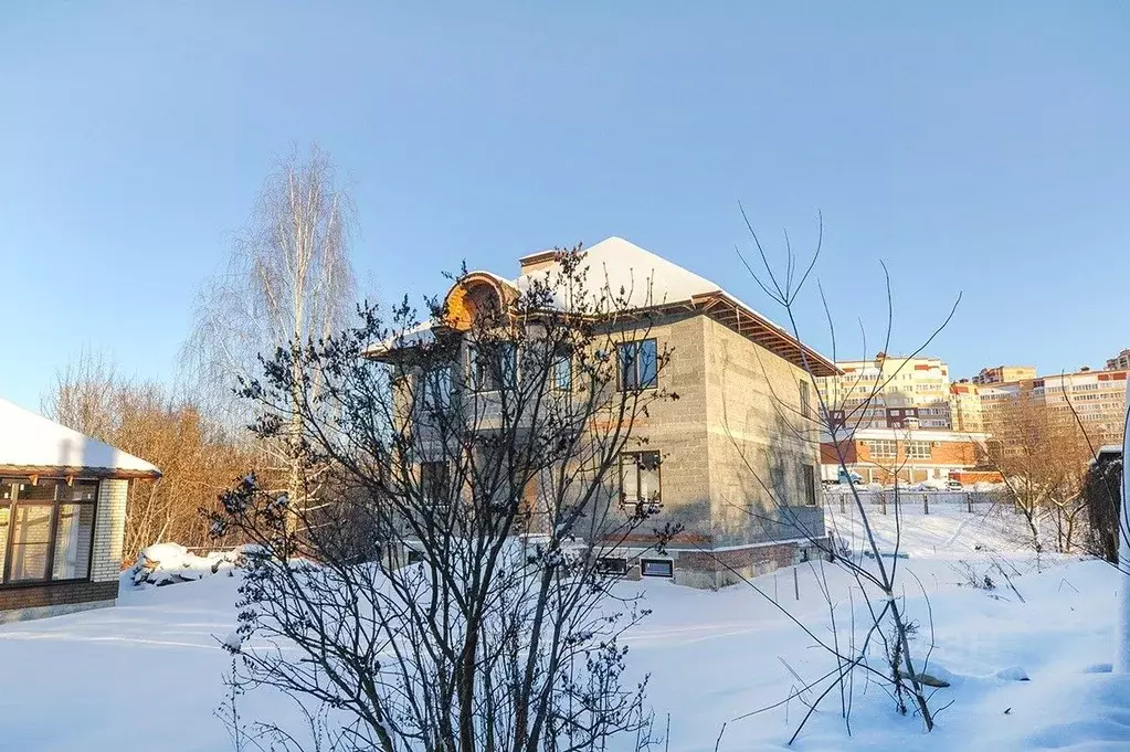 Дом в Рязанская область, Рязань Голенчинская ул., 1 (237 м) - Фото 1