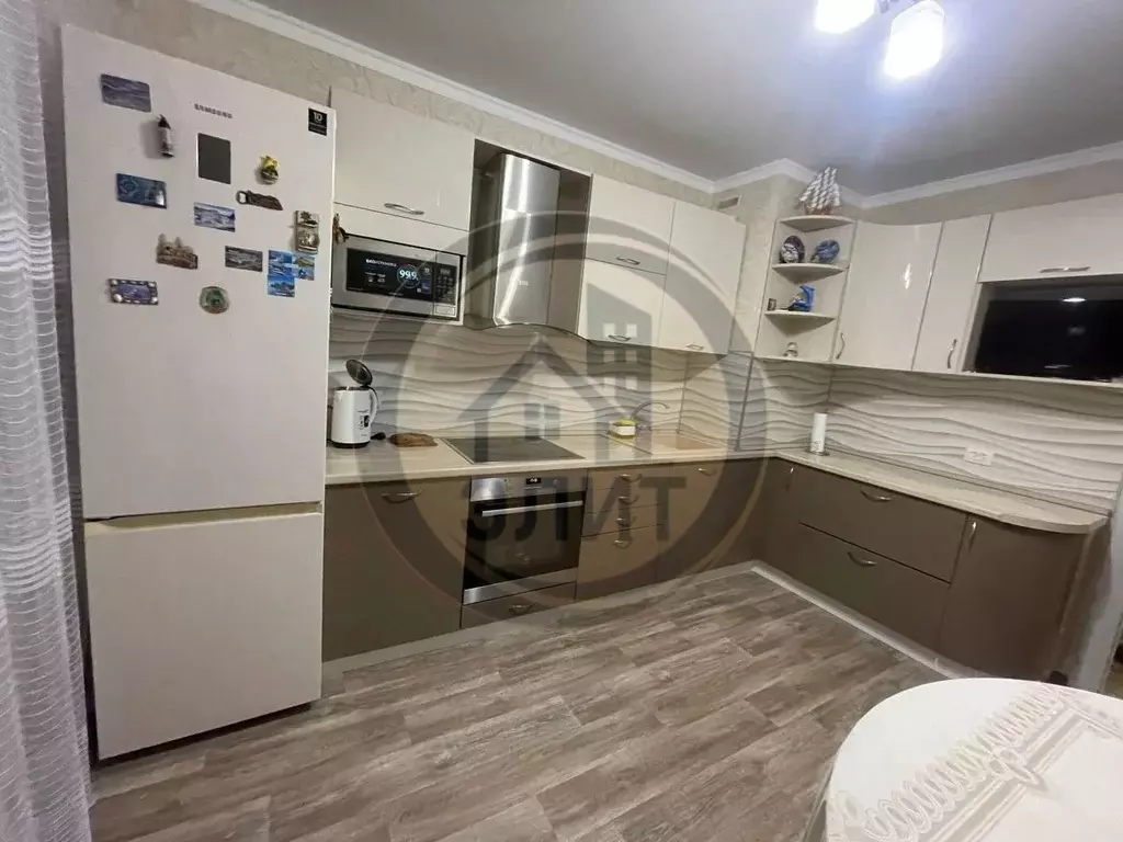 3-к кв. Белгородская область, Старый Оскол Северный мкр, 14 (63.0 м) - Фото 1