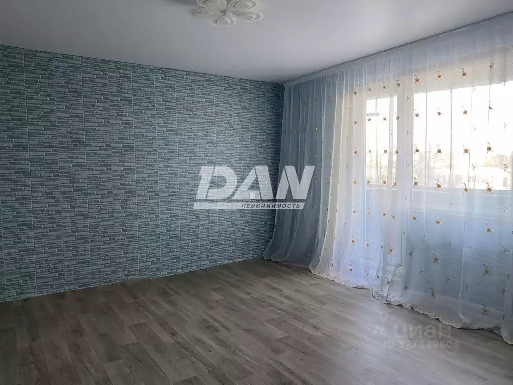 3-к кв. Челябинская область, Челябинск ул. Машиностроителей, 10 (60.6 ... - Фото 1