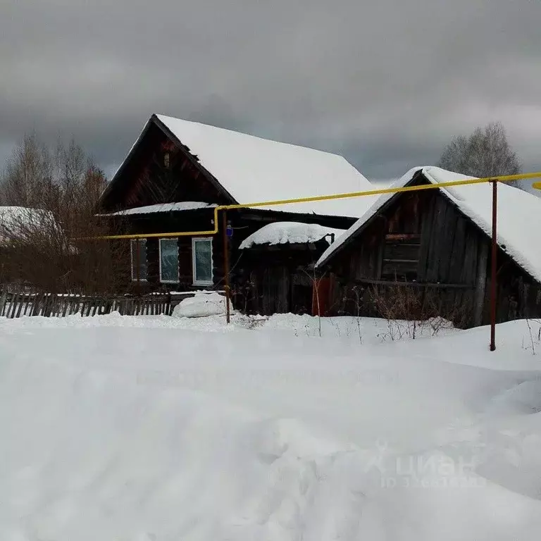 Дом в Свердловская область, Кировградский муниципальный округ, пос. ... - Фото 1