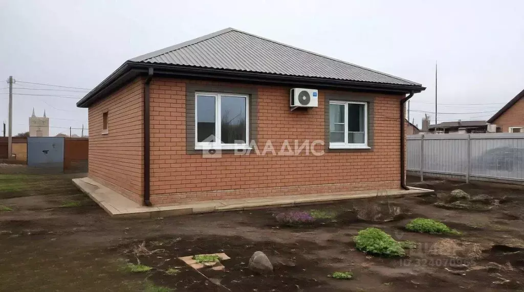 Дом в Краснодарский край, Ейский район, с. Кухаривка Солнечная ул. (74 ... - Фото 1