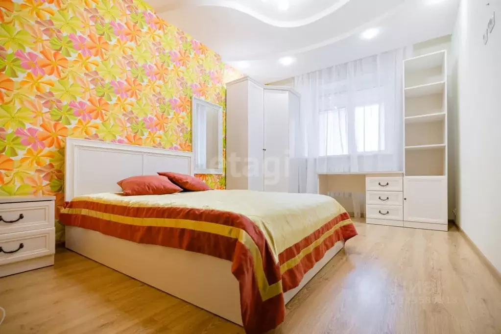 2-к кв. Ульяновская область, Ульяновск Железнодорожная ул., 2В (68.0 ... - Фото 1