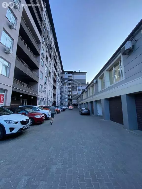 Квартира-студия: Ялта, улица Красных Партизан, 14Б (55 м) - Фото 1