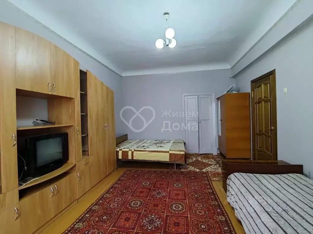 1-к кв. Волгоградская область, Волгоград ул. Дзержинского, 19 (38.5 м) - Фото 1