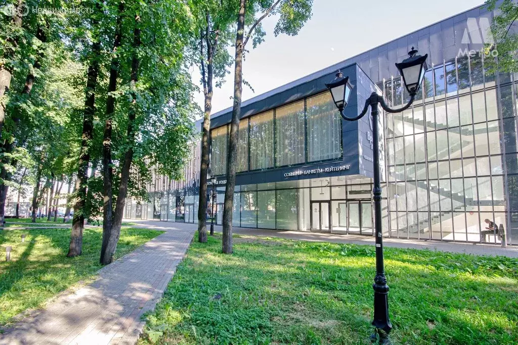 Помещение свободного назначения (1200 м) - Фото 1