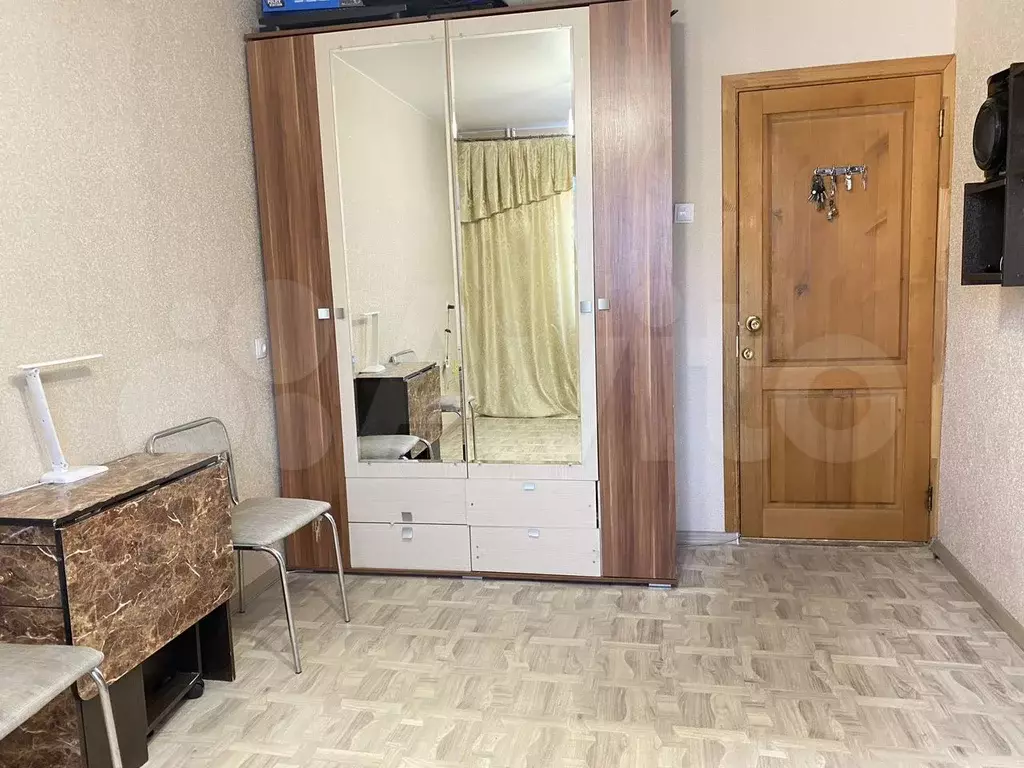 Комната 13,1 м в 5-к., 8/9 эт. - Фото 1