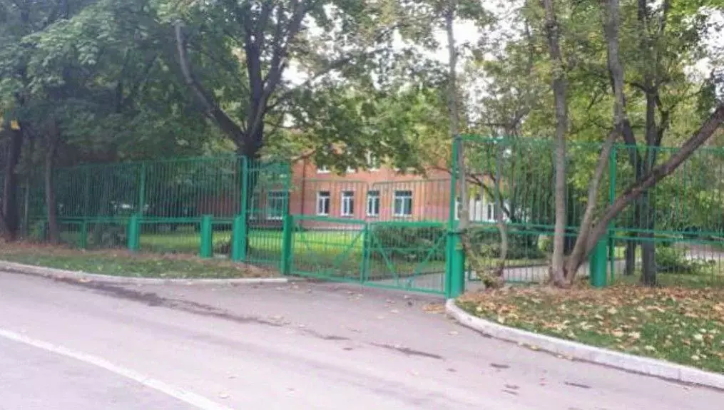 Помещение свободного назначения в Москва Перекопская ул., 19 (1690 м) - Фото 1