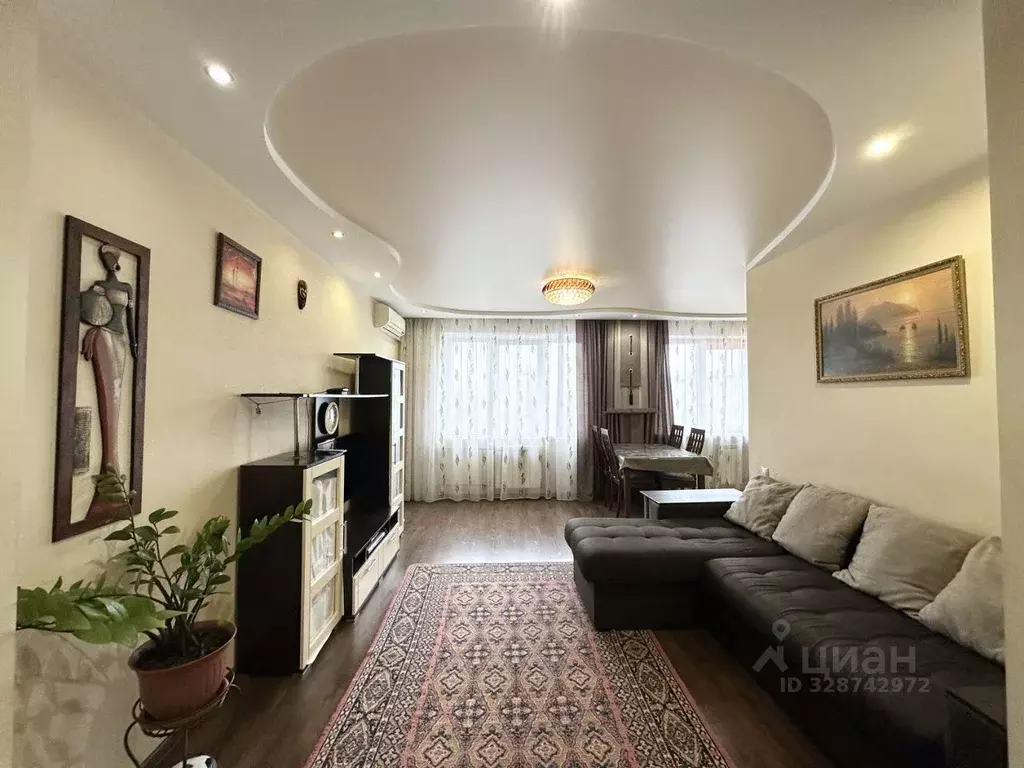 3-к кв. Волгоградская область, Волжский ул. Мира, 102 (64.6 м) - Фото 1