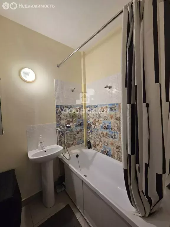 Квартира-студия: Екатеринбург, улица Крестинского, 2 (28.8 м) - Фото 2