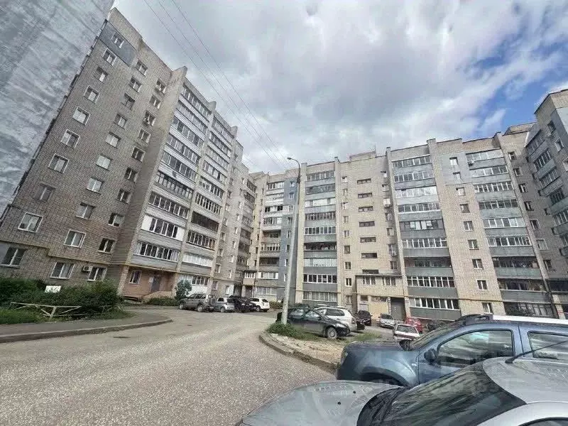 3-к кв. Кировская область, Киров ул. Урицкого, 51 (61.7 м) - Фото 0