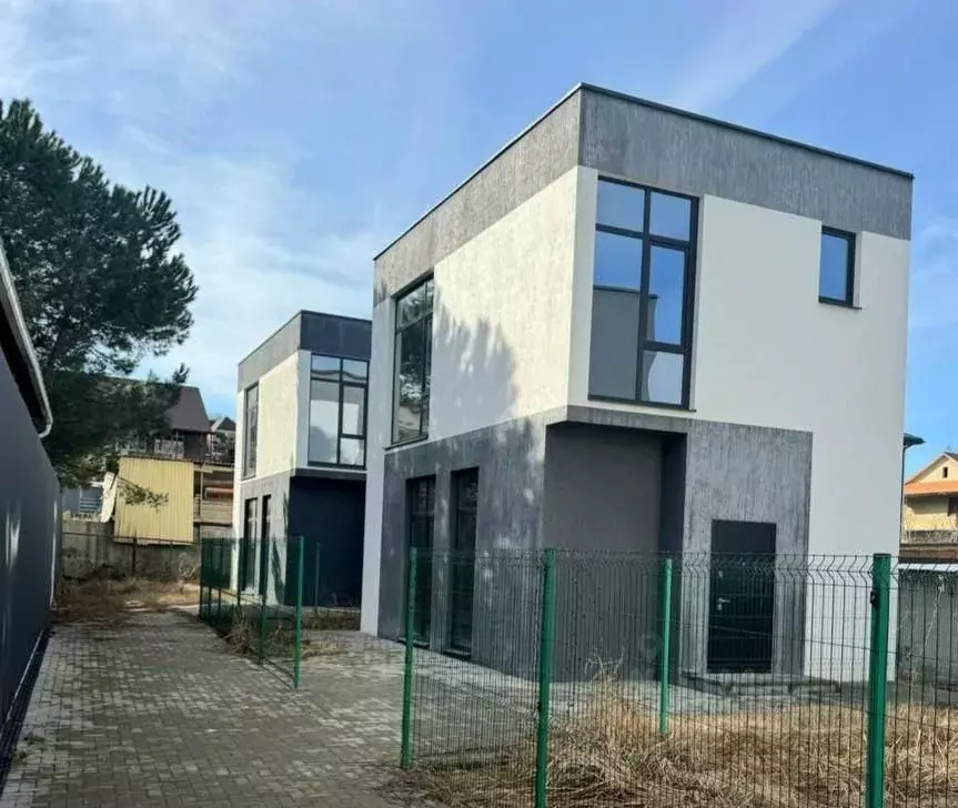 Дом в Краснодарский край, Сочи пос. Мамайский Перевал, ул. Туманяна, ... - Фото 2