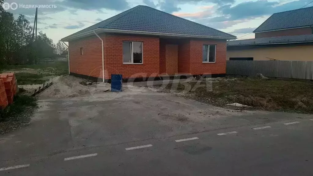 Дом в Тюменский район, посёлок Новотарманский (100 м) - Фото 0