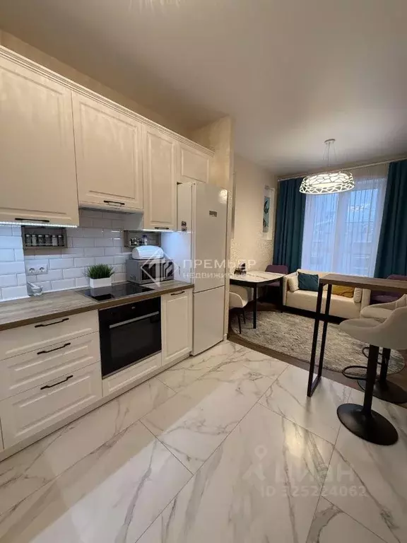 2-к кв. Кировская область, Киров ул. Свободы, 110 (66.3 м) - Фото 1