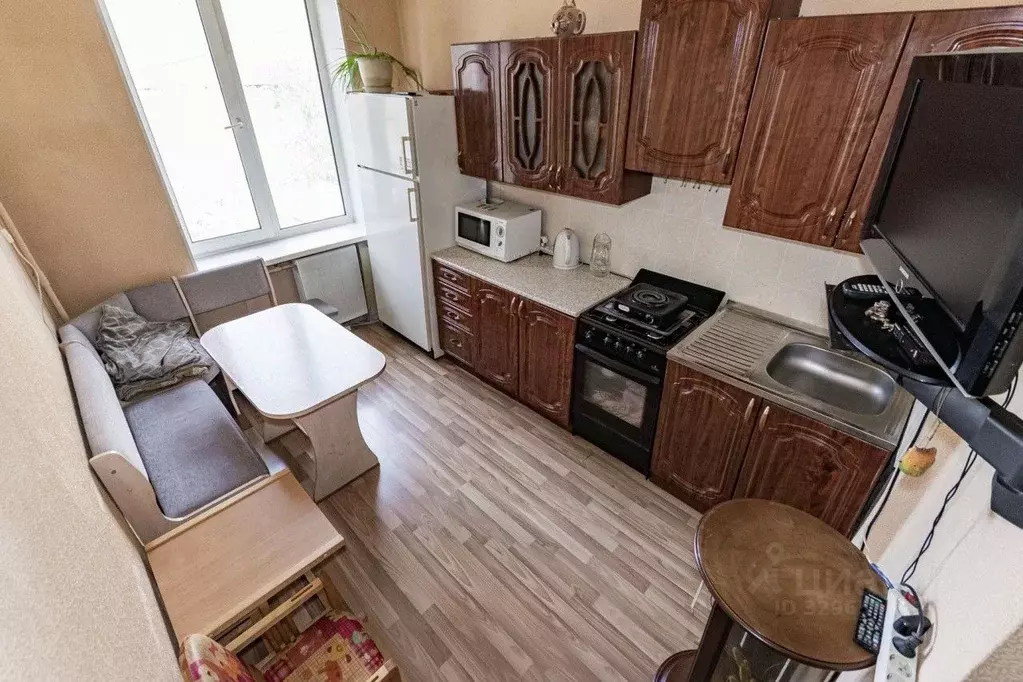 2-к кв. Свердловская область, Екатеринбург тракт Сибирский, 41 (55.0 ... - Фото 2