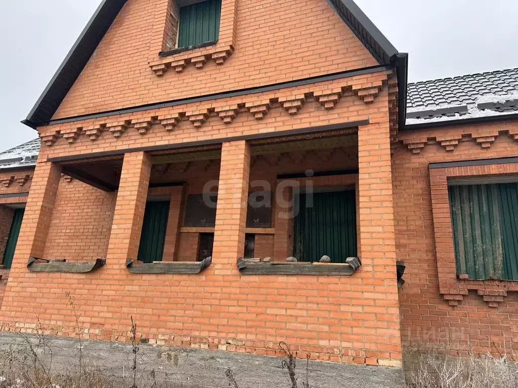 Дом в Ингушетия, Назрань ул. Низами (180 м) - Фото 1