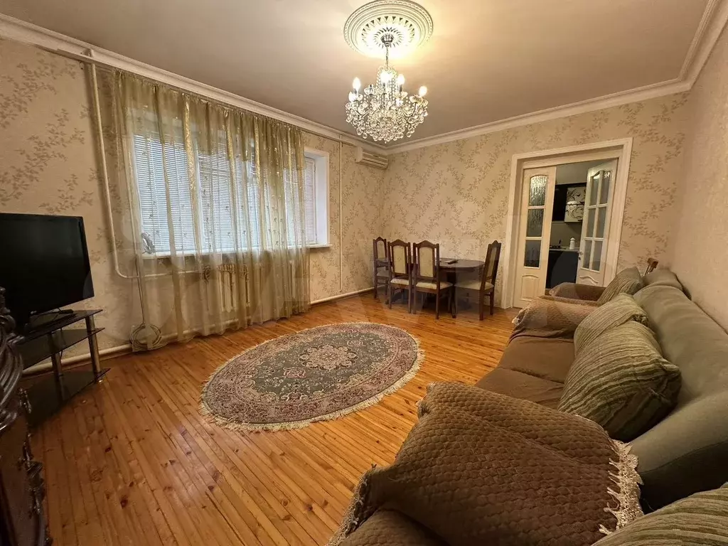 3-к. квартира, 77 м, 1/1 эт. - Фото 1