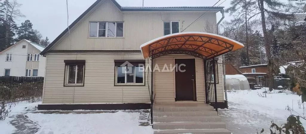 Дом в Бурятия, Улан-Удэ ул. Санаторный Детский Дом, 9 (160 м) - Фото 1