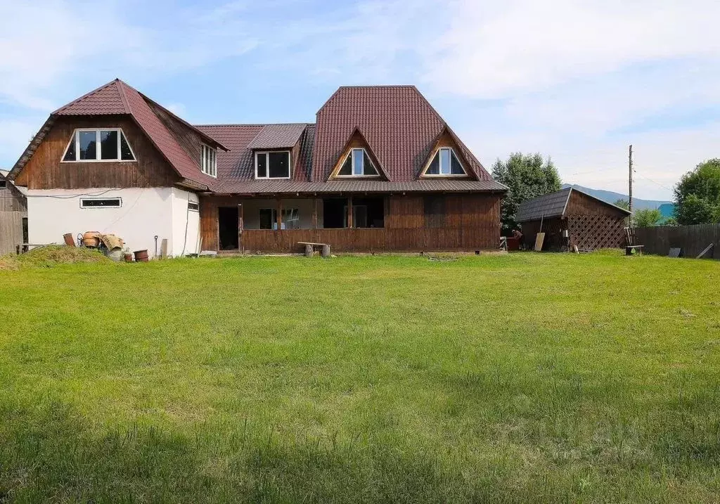 Дом в Алтай, Турочакский район, с. Турочак Береговая ул., 48 (300 м) - Фото 0