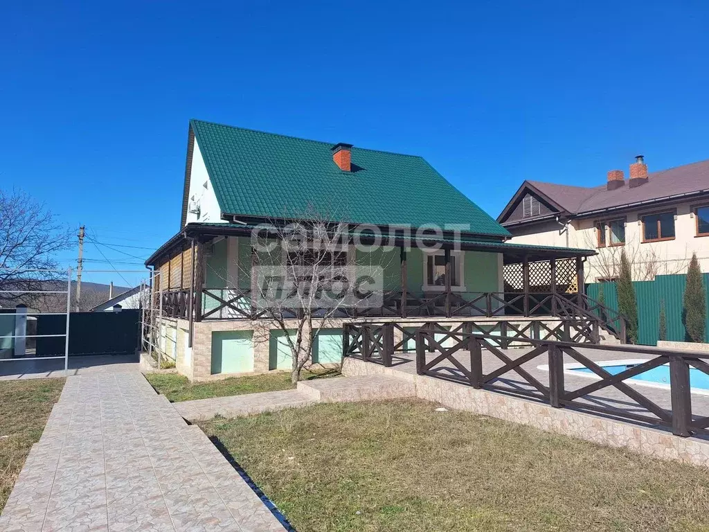 Дом в Севастополь с. Орлиное, ул. Полевая, 10 (256 м) - Фото 1