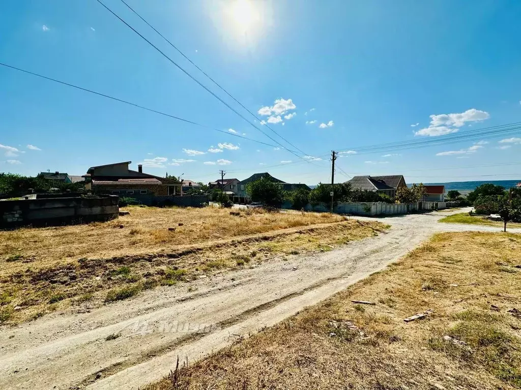 Участок в Крым, Бахчисарай ул. Имени Вели Муртазаева (6.0 сот.) - Фото 1