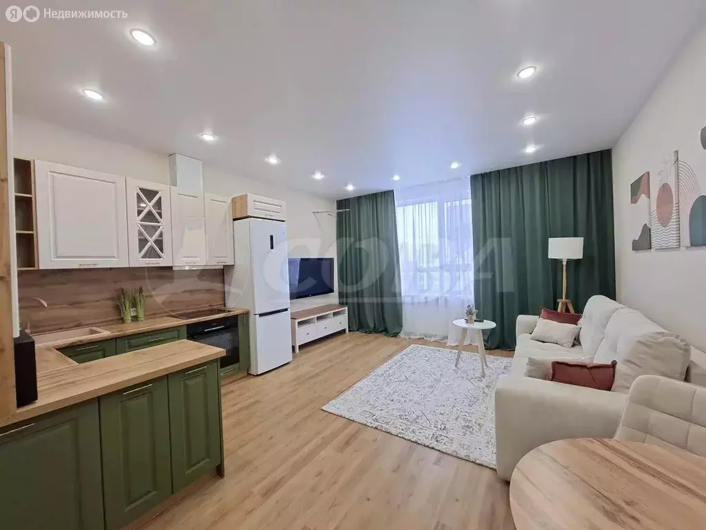 Квартира-студия: Тюмень, улица Евгения Войнова, 7 (32 м) - Фото 1