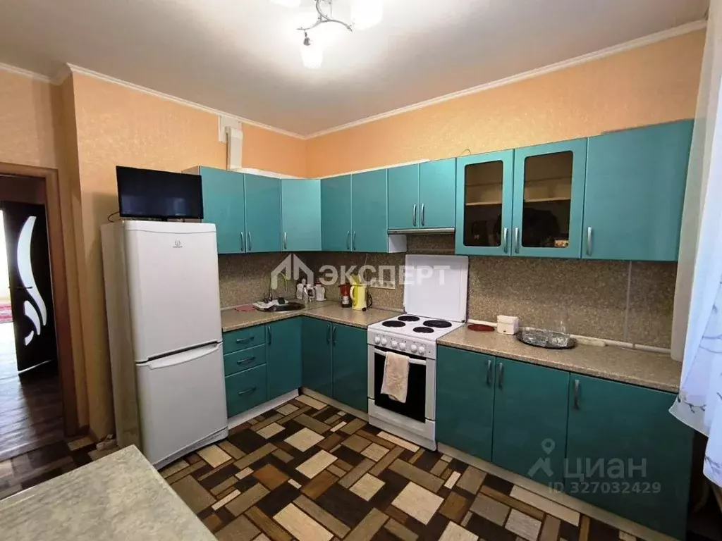 2-к кв. Московская область, Павловский Посад ул. Каляева, 7 (65.7 м) - Фото 1