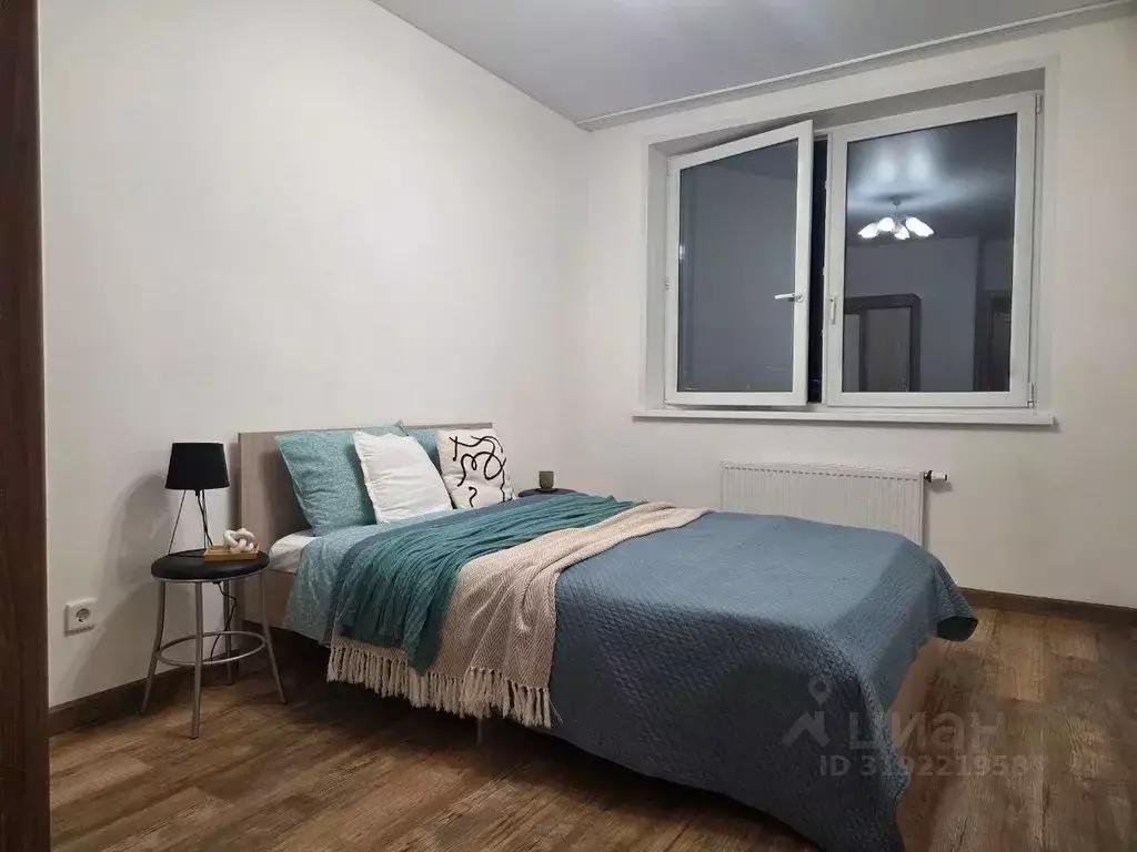 1-к кв. Свердловская область, Екатеринбург ул. Крауля, 89А (36.0 м) - Фото 0