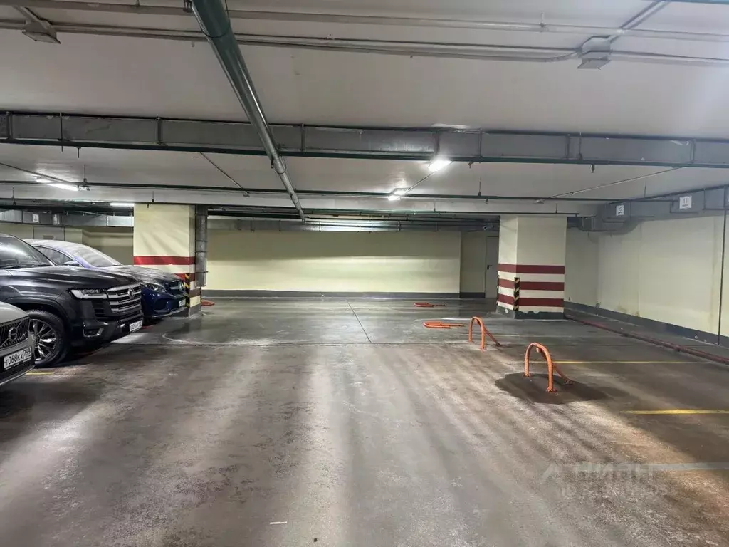 Гараж в Москва Мосфильмовская ул., 70к3 (15 м) - Фото 1