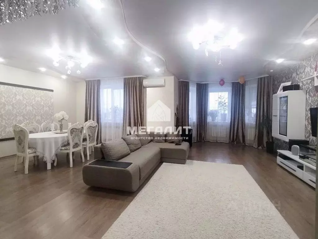 Дом в Татарстан, с. Пестрецы ул. Приозерная, 1 (180 м) - Фото 1