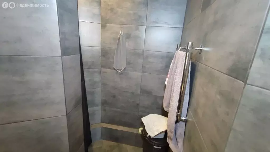 3-комнатная квартира: Щербинка, улица Барышевская Роща, 24 (76.3 м) - Фото 1