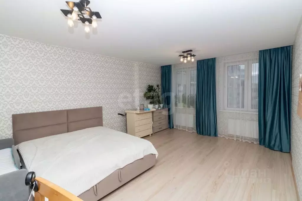 1-к кв. Красноярский край, Красноярск ул. Петра Ломако, 8 (51.9 м) - Фото 1