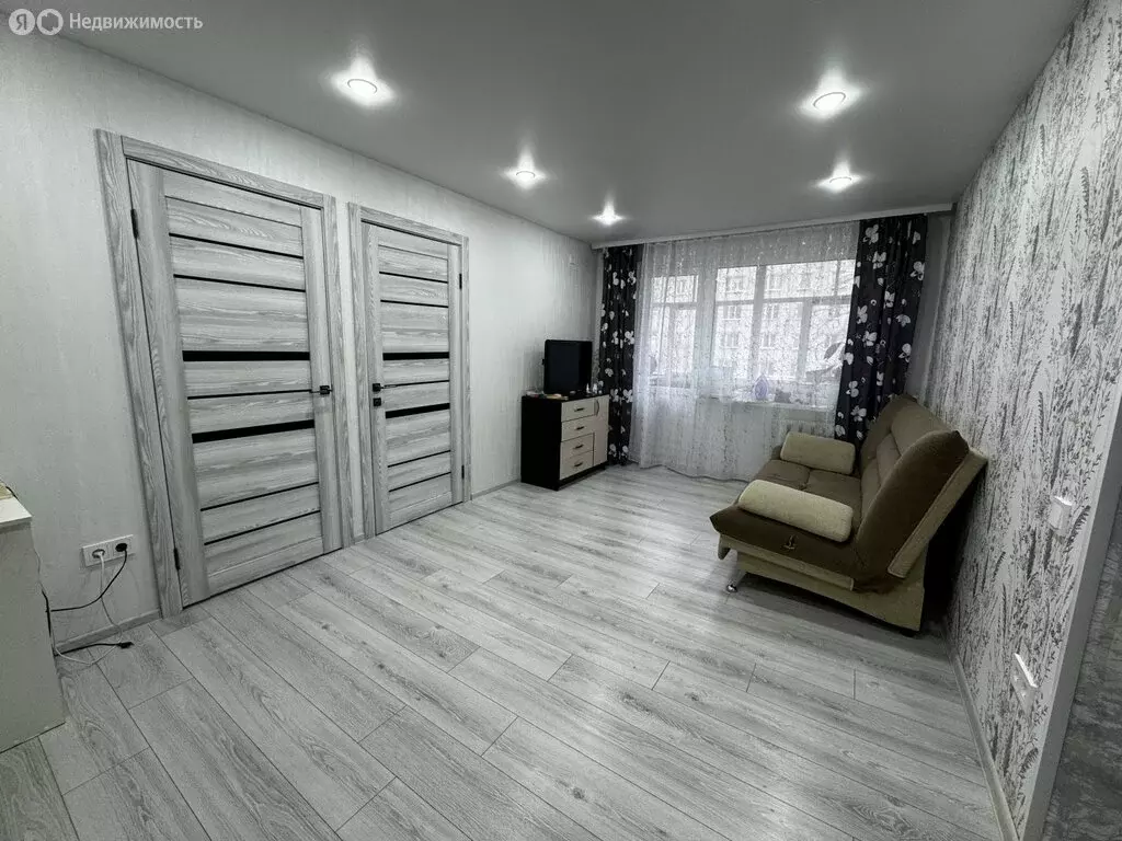 4-комнатная квартира: Кстово, 2-й микрорайон, 21 (57.5 м) - Фото 1