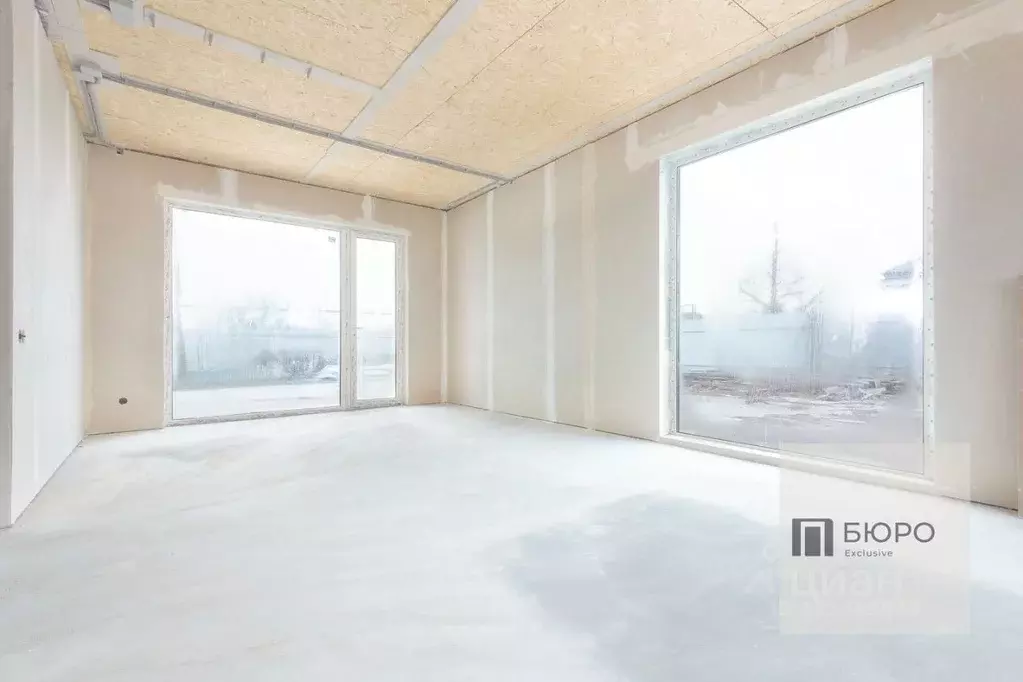 Дом в Волгоградская область, Среднеахтубинский район, Фрунзенское ... - Фото 1