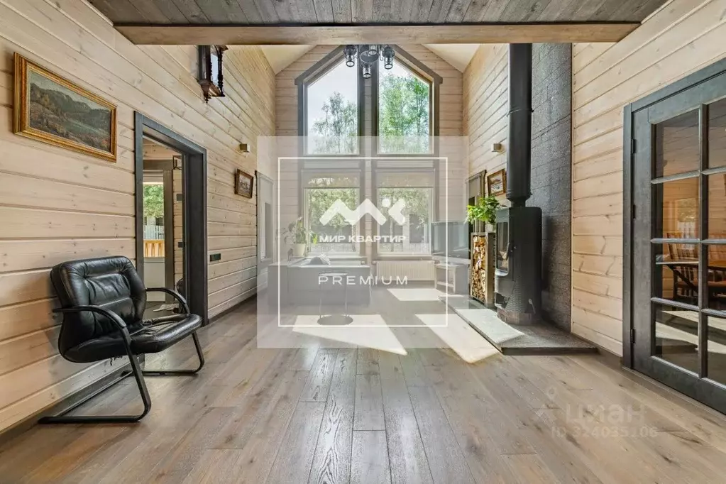 Дом в Ленинградская область, Выборгский район, Рощино пгт ул. Связи, 6 ... - Фото 1