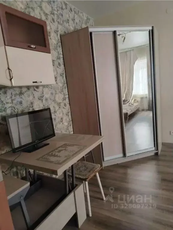 Студия Свердловская область, Заречный ул. Лазурная, 2 (29.2 м) - Фото 1