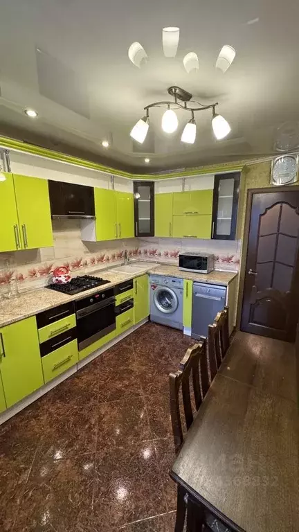 2-к кв. Брянская область, Брянск ул. Фокина, 169 (58.4 м) - Фото 1