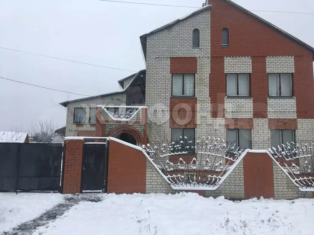 Дом 439,2 м на участке 15 сот. - Фото 0