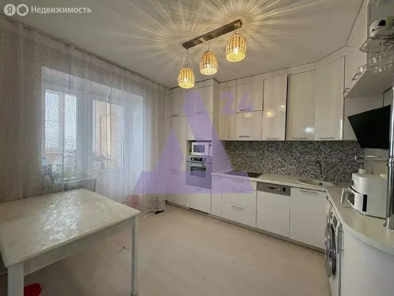 3-комнатная квартира: Барнаул, Балтийская улица, 42А (99 м) - Фото 2