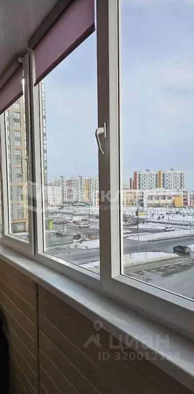 Студия Тюменская область, Тюмень ул. Фармана Салманова, 10 (30.0 м) - Фото 1