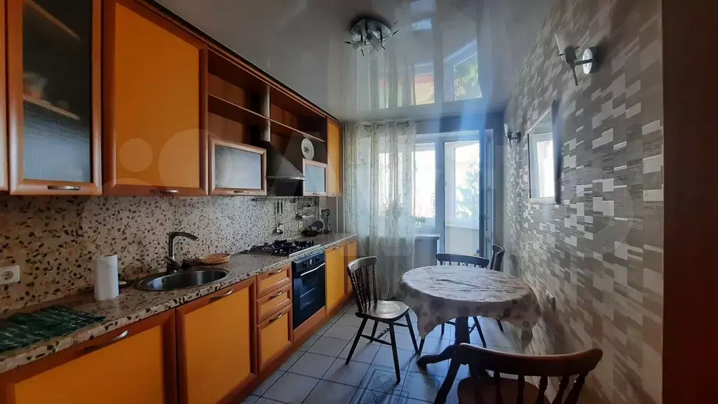 3-к. квартира, 80 м, 3/10 эт. - Фото 0