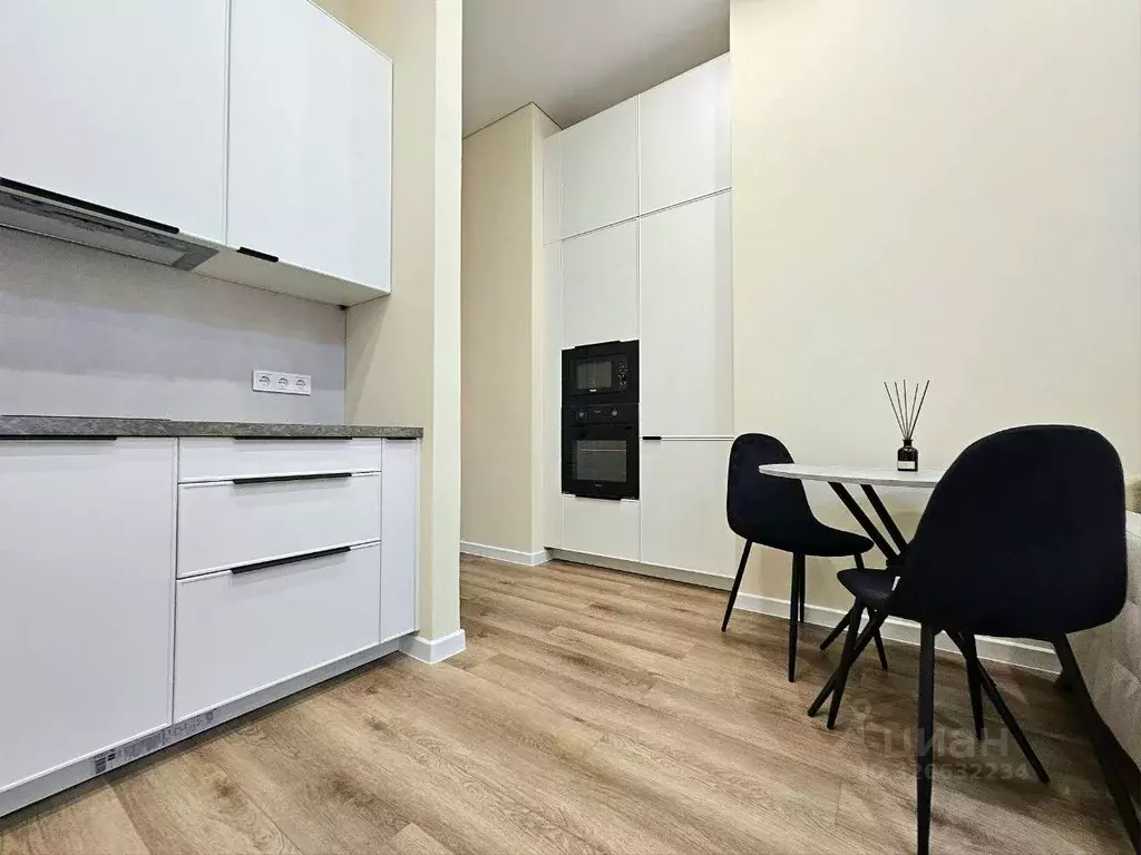 1-к кв. Свердловская область, Екатеринбург ул. Большакова, 66 (46.0 м) - Фото 1