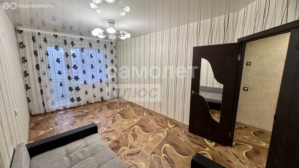 3-комнатная квартира: Ижевск, улица Ленина, 166 (66.4 м) - Фото 2