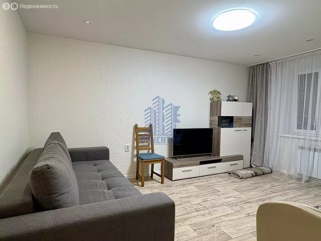 2-комнатная квартира: Чебоксары, улица Ленинского Комсомола, 3 (60 м) - Фото 2