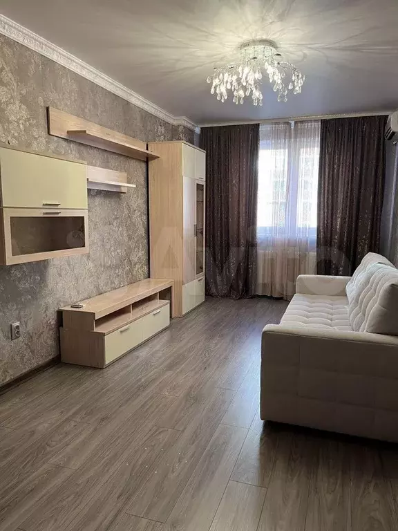 1-к. квартира, 42 м, 10/12 эт. - Фото 0