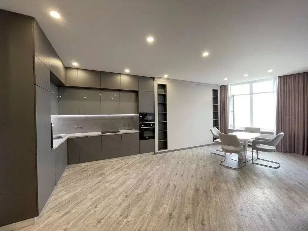 2-к кв. Крым, Ялта ул. Дражинского, 45А (65.0 м) - Фото 1