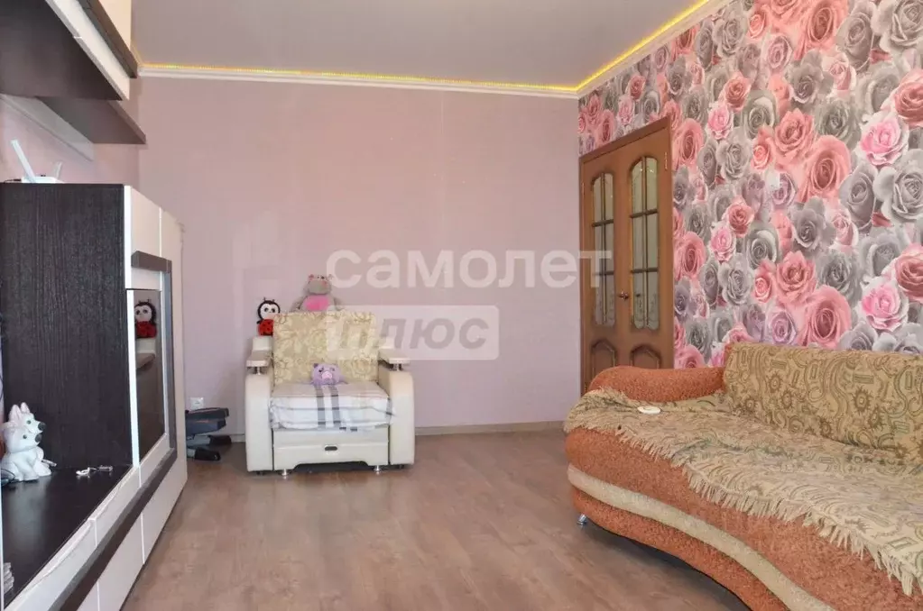3-к кв. Липецкая область, Елец ул. Черокманова, 17 (64.0 м) - Фото 1