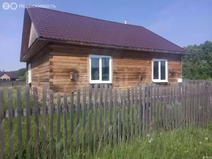 Дом в Красноярский край, Ачинский муниципальный округ, село Большая ... - Фото 1