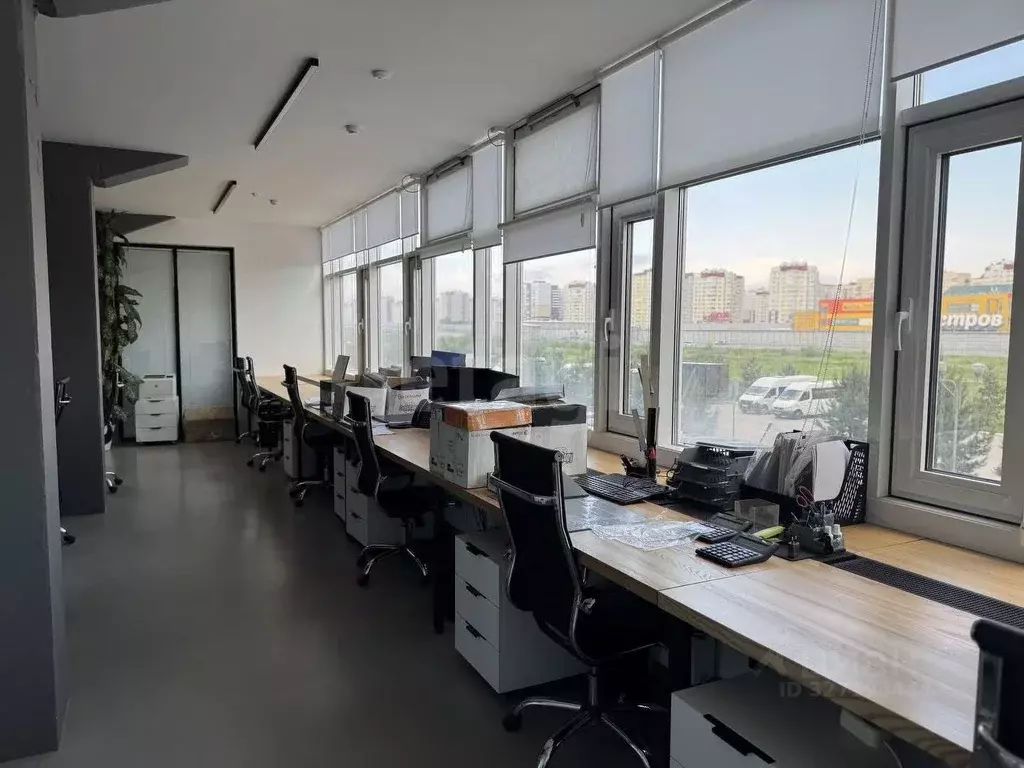 Помещение свободного назначения в Тюменская область, Тюмень ул. ... - Фото 1