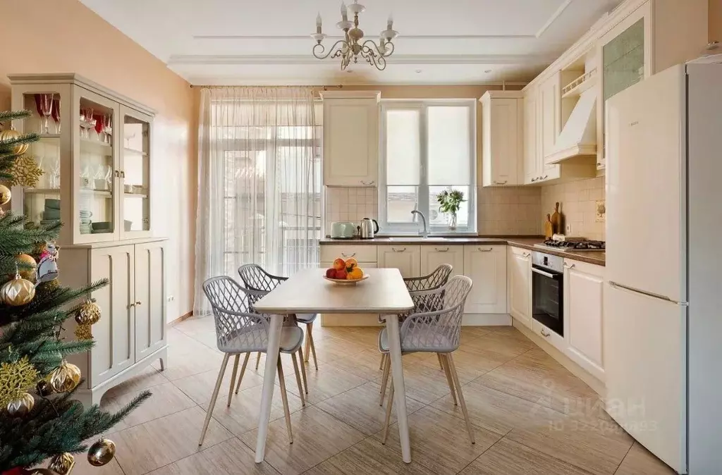 Коттедж в Краснодарский край, Геленджик ул. Куропятникова, 4А (177 м) - Фото 1