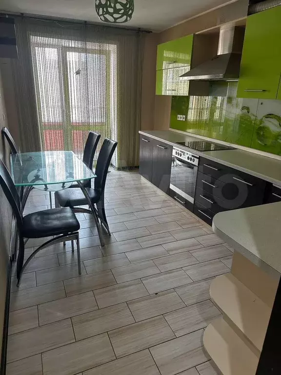 2-к. квартира, 56 м, 9/10 эт. - Фото 0
